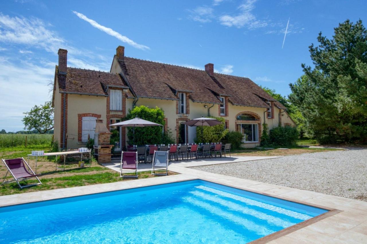 Crazy Villa Le Petit Belair 18 - Heated Pool - Foot - 2H Paris - 30P Aubigny-sur-Nère Exterior foto