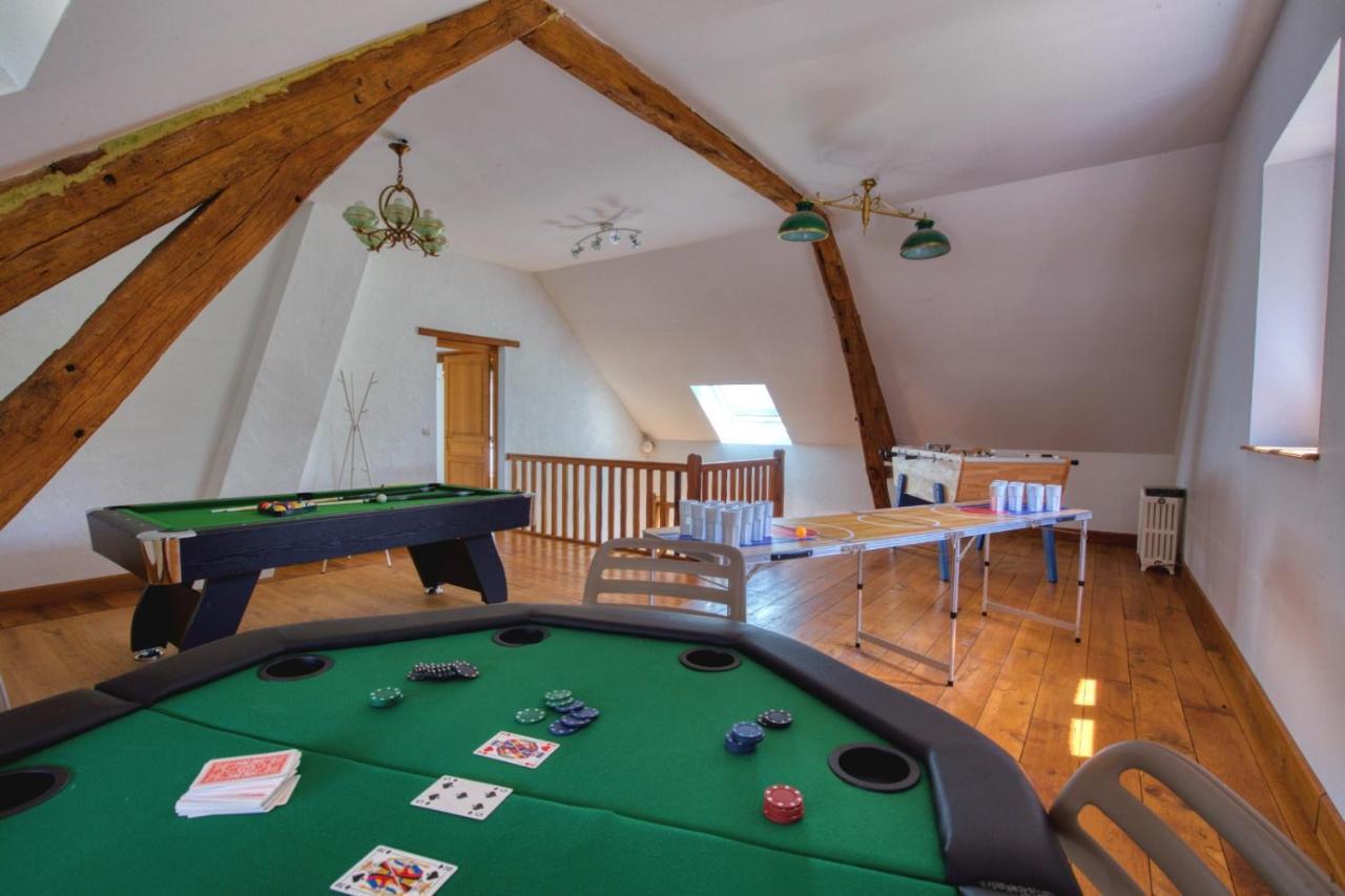 Crazy Villa Le Petit Belair 18 - Heated Pool - Foot - 2H Paris - 30P Aubigny-sur-Nère Exterior foto