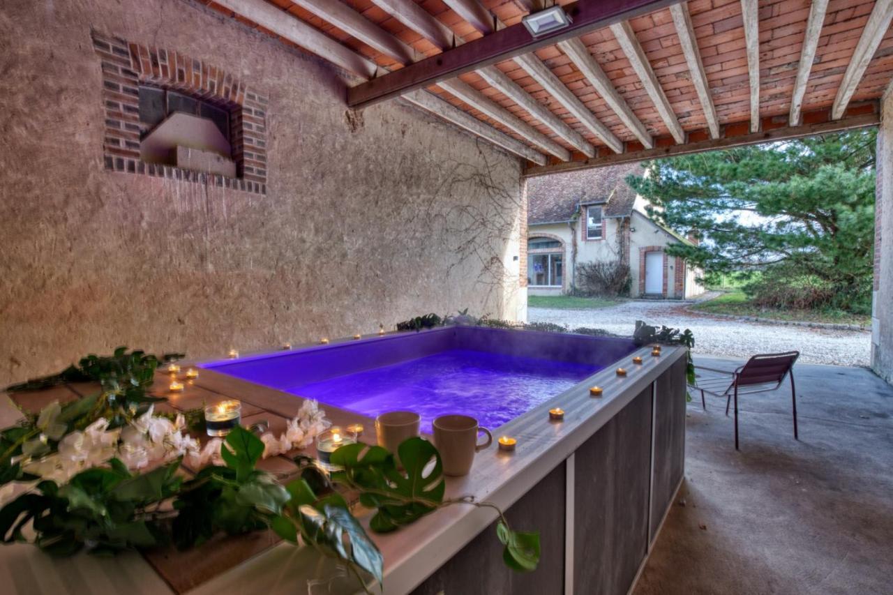 Crazy Villa Le Petit Belair 18 - Heated Pool - Foot - 2H Paris - 30P Aubigny-sur-Nère Exterior foto