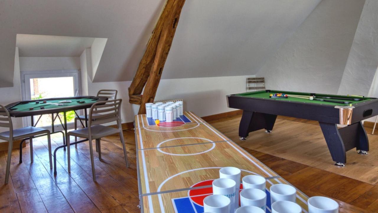 Crazy Villa Le Petit Belair 18 - Heated Pool - Foot - 2H Paris - 30P Aubigny-sur-Nère Exterior foto