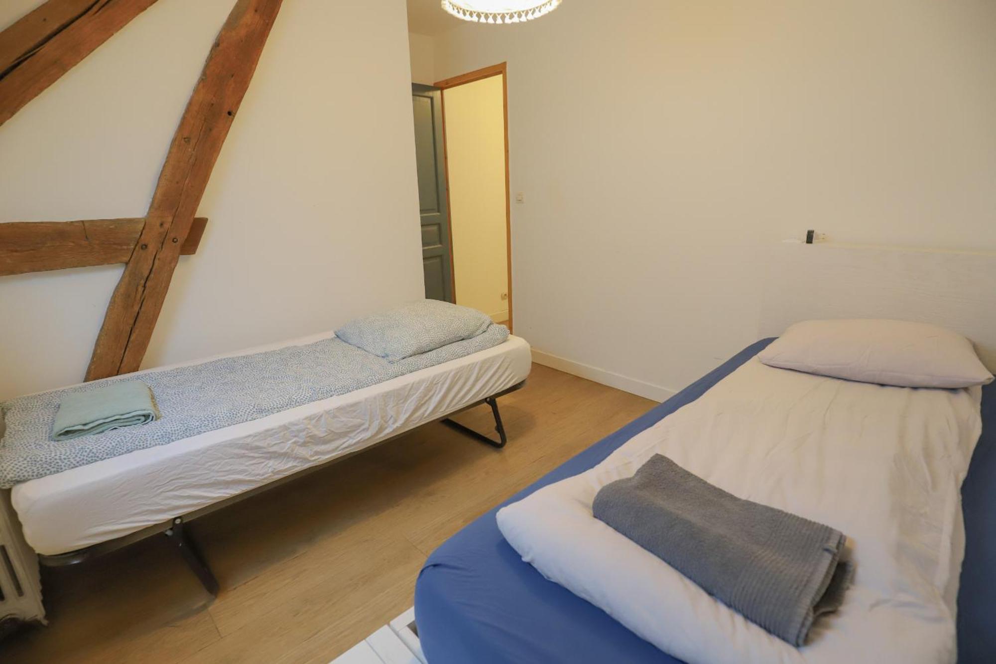 Crazy Villa Le Petit Belair 18 - Heated Pool - Foot - 2H Paris - 30P Aubigny-sur-Nère Exterior foto